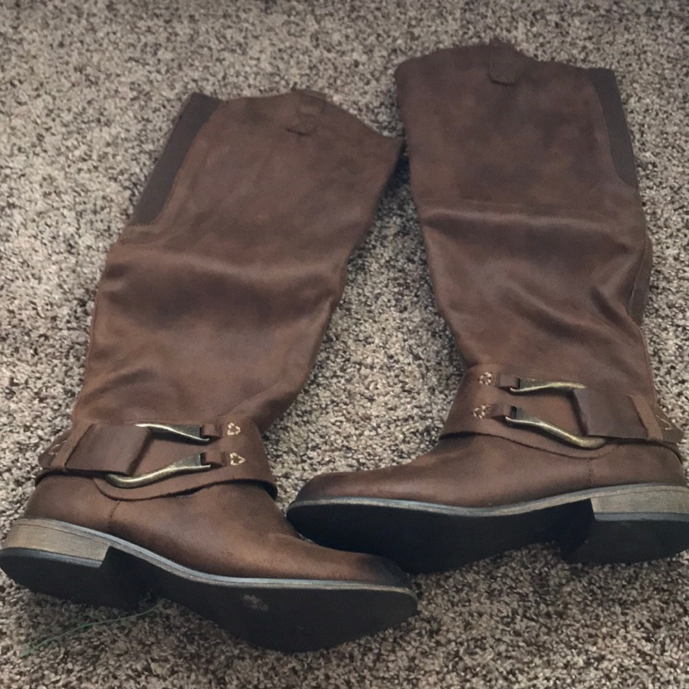 Mossimo Boots